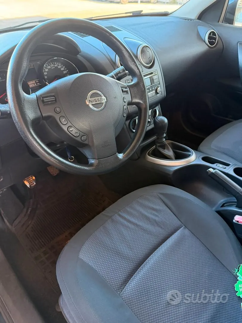 Nissan Qashqai 2011 photo 4