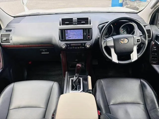Toyota Land Cruiser Prado 2014 photo 3