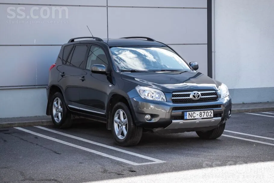 Toyota Rav4 2008 photo 3