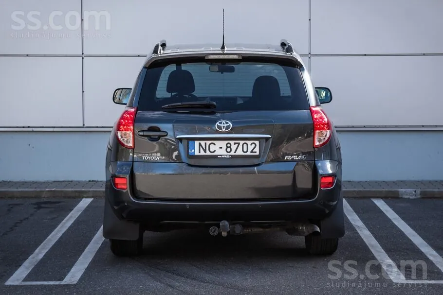 Toyota Rav4 2008 photo 5