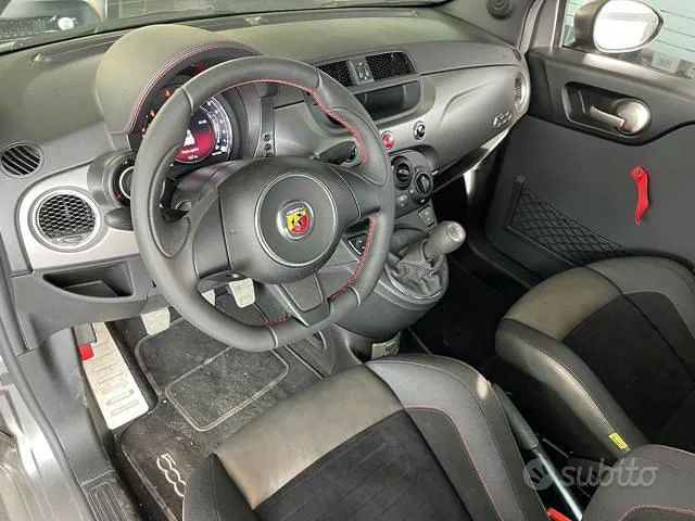 Abarth 695 2016 photo 5