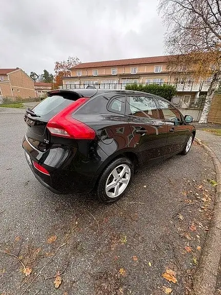 Volvo V40 2017 photo 2