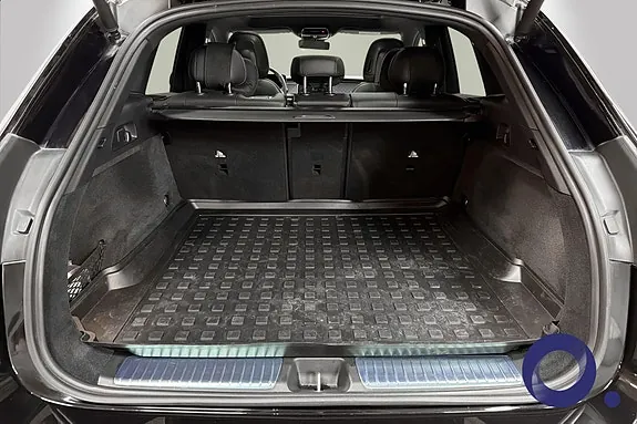 Mercedes-Benz E-Class 2025 photo 5