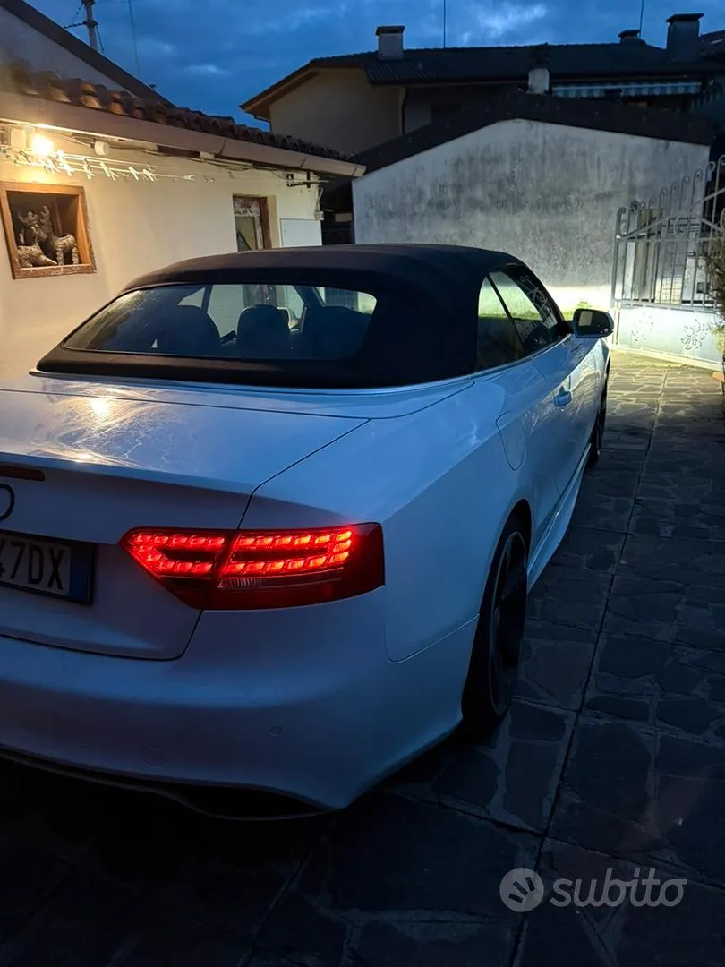 Audi A5 2011 photo 5