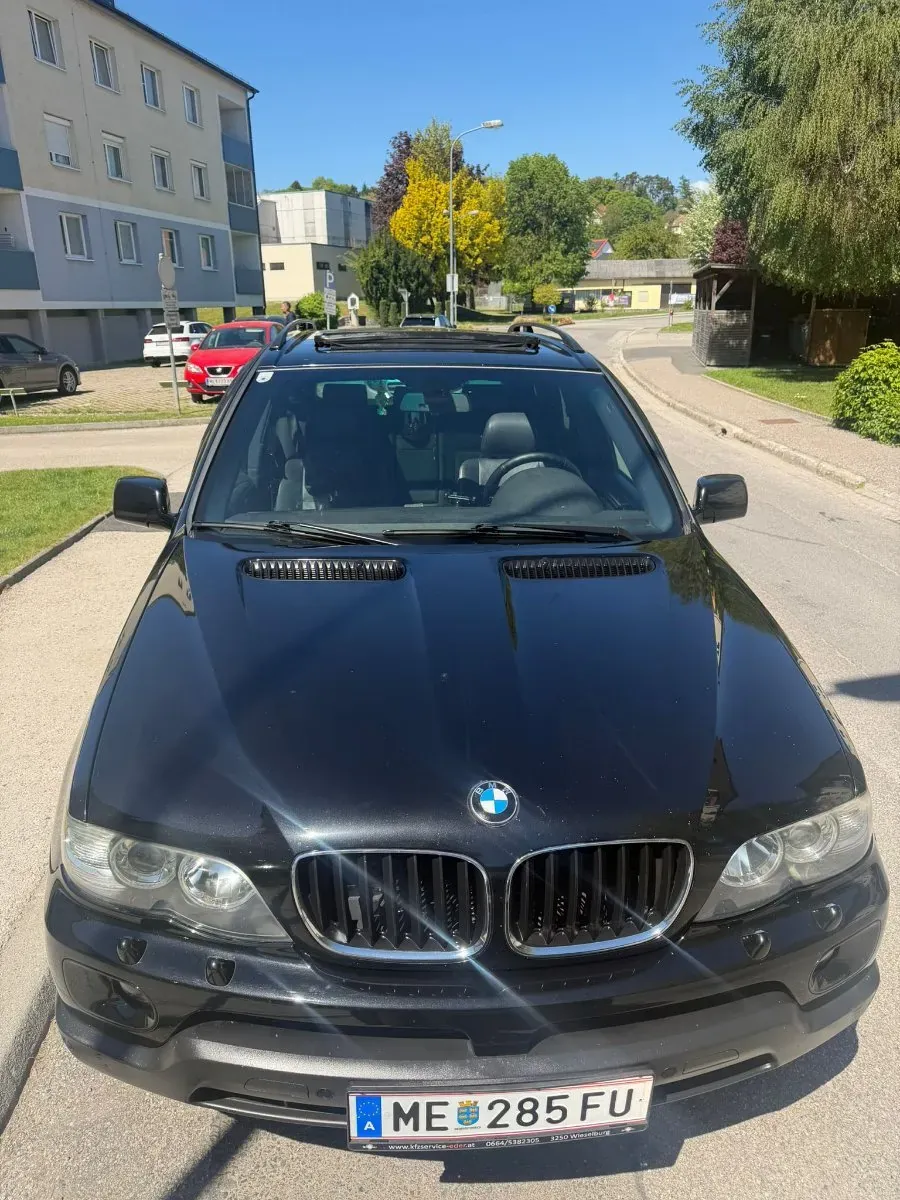 BMW X5 2004 photo 2