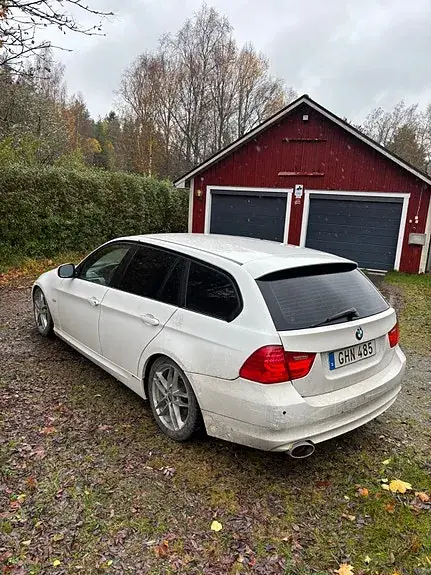 BMW 320D 2009 photo 4