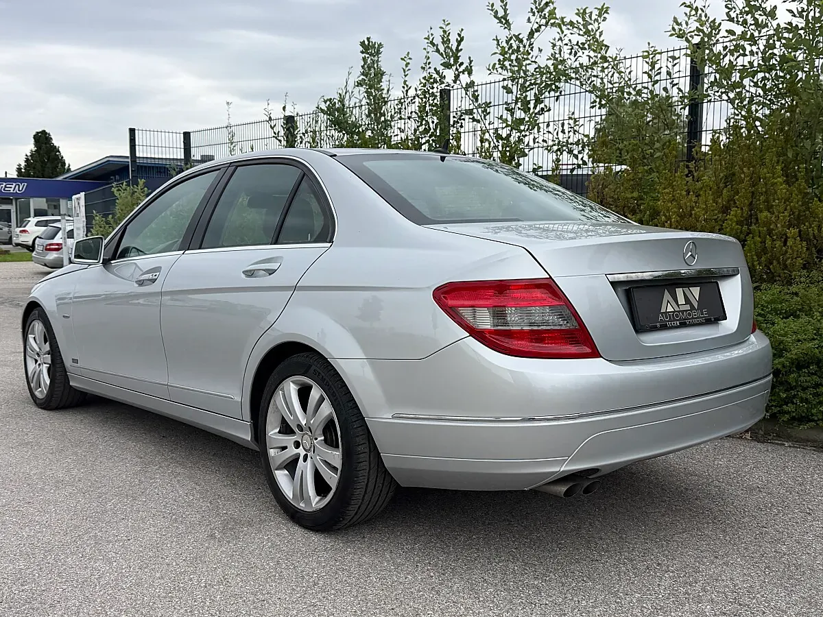 Mercedes-Benz C-Class 2010 photo 2