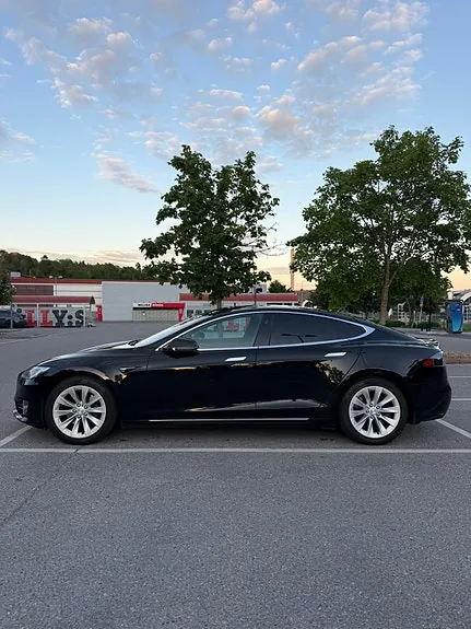 Tesla Model S 2019 photo 3