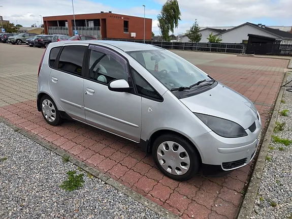 Mitsubishi Colt 2008 photo 2