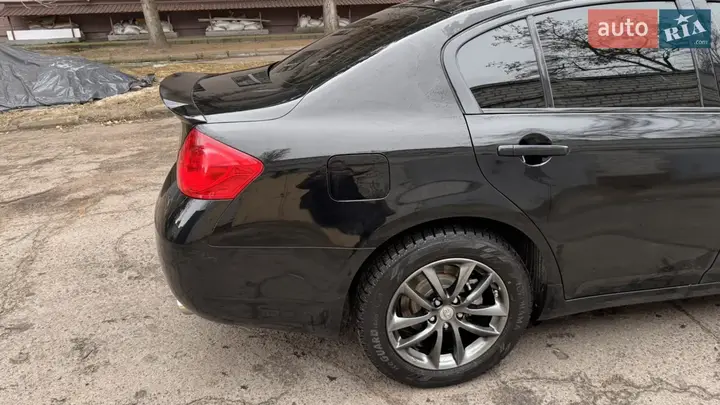 Infiniti G35 2006 photo 2