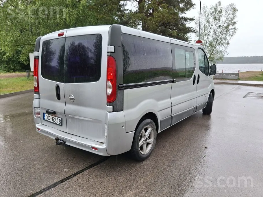 Renault Trafic 2011 photo 3