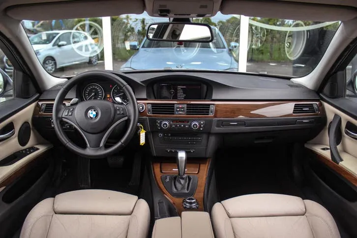 BMW 3 Series 2008 photo 3