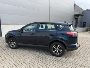Toyota Rav4 2017 photo 2