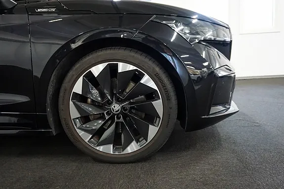 Skoda Enyaq 2022 photo 3