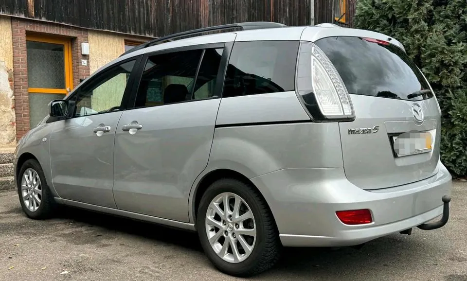 Mazda 5