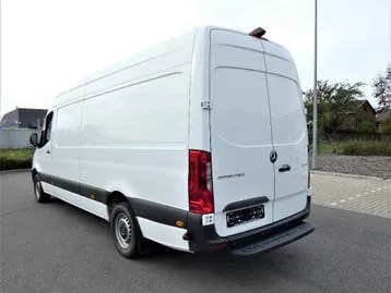 Mercedes-Benz Sprinter 2021 photo 2
