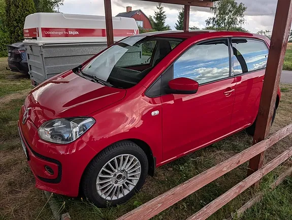 Volkswagen Up 2016 photo 3