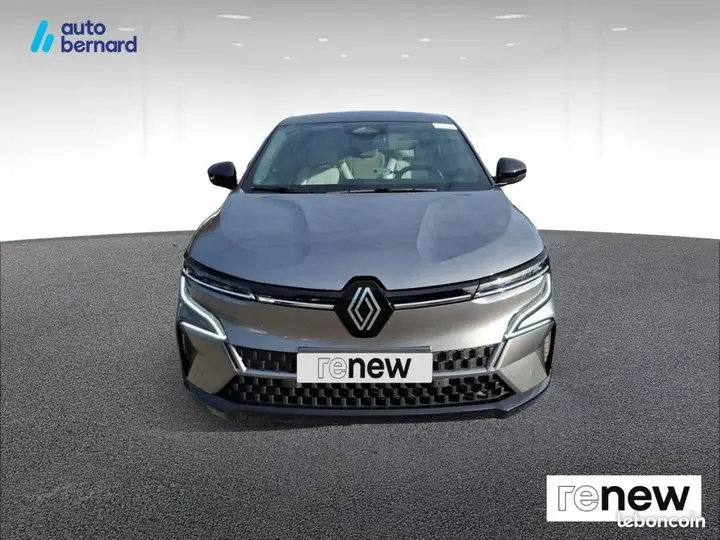 Renault Megane 2023 photo 2