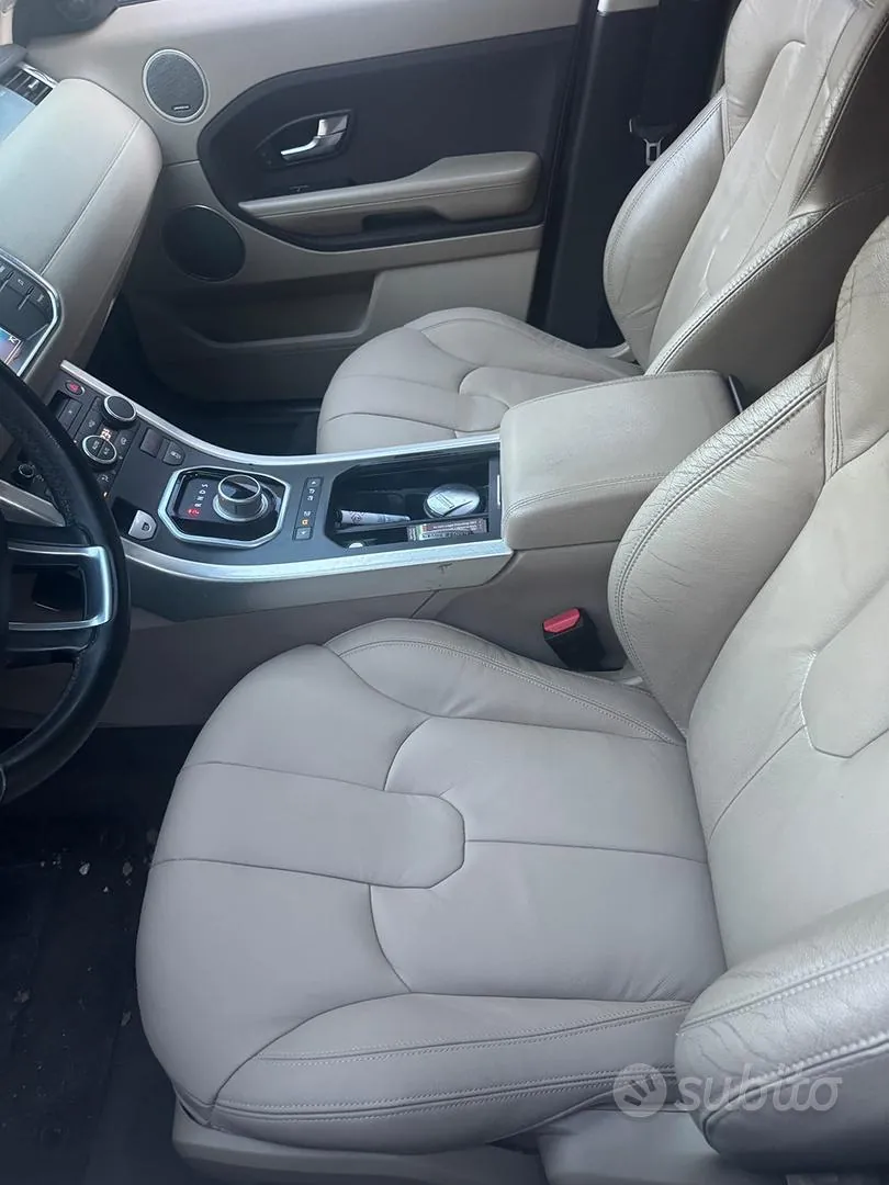 Land Rover Range Rover Evoque 2012 photo 5