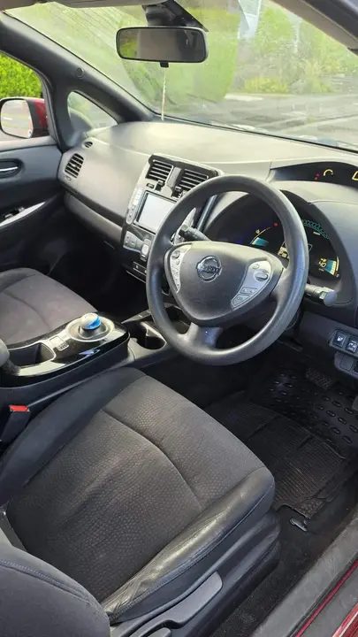 Nissan Leaf 2014 photo 4