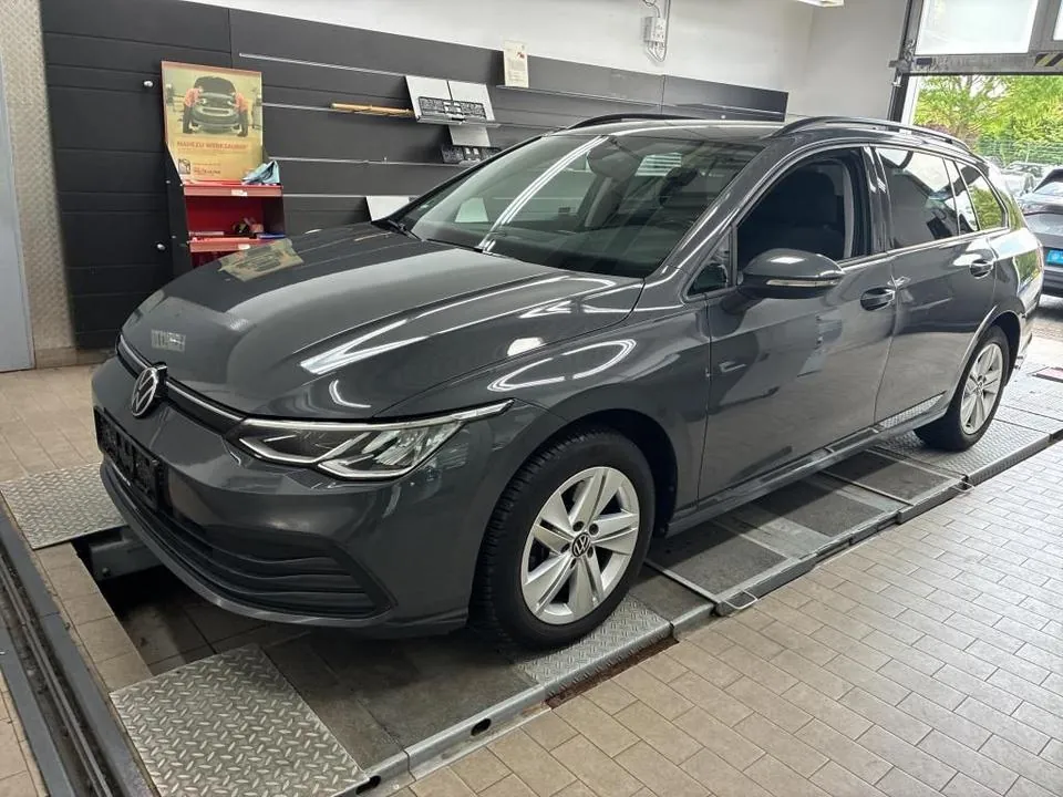 Volkswagen Golf Viii