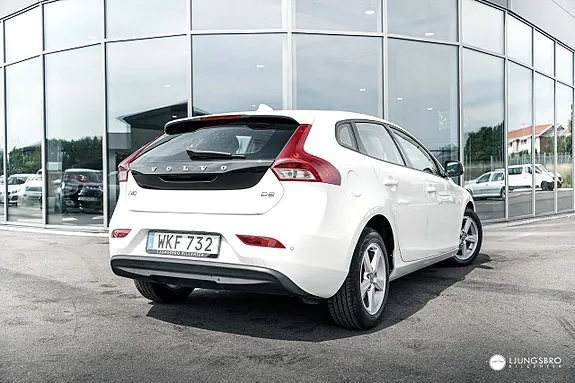 Volvo V40 2014 photo 2