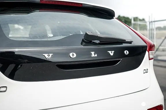 Volvo V40 2014 photo 3