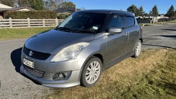 Suzuki Swift 2012 photo 2