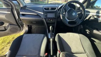 Suzuki Swift 2012 photo 3