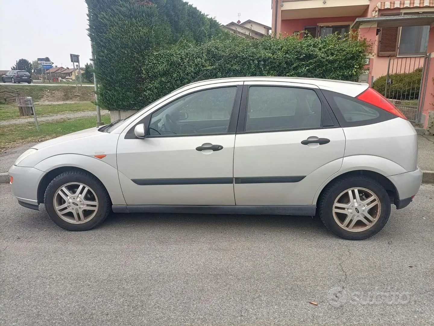 Ford Focus 2001 photo 3