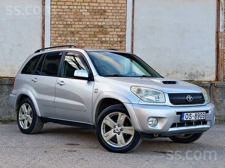 Toyota Rav4 2004 photo 2