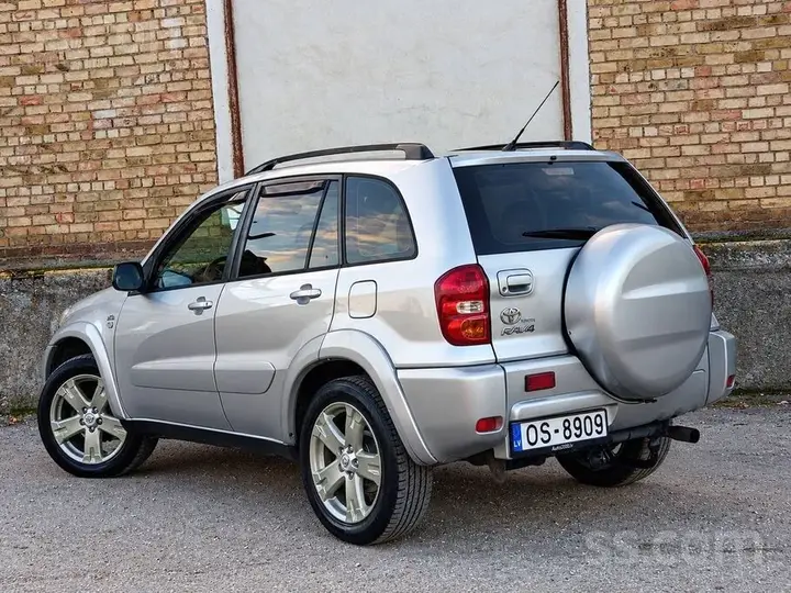 Toyota Rav4 2004 photo 5