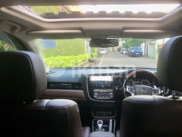Mitsubishi Outlander 2016 photo 3