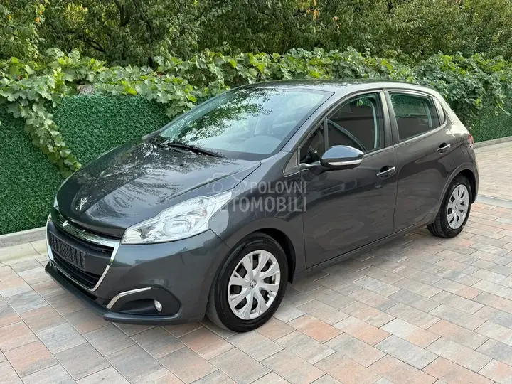 Peugeot 208 2016 photo 2
