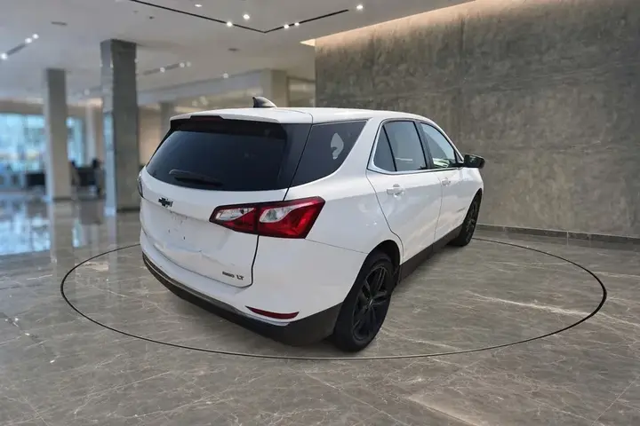 Chevrolet Equinox 2021 photo 3