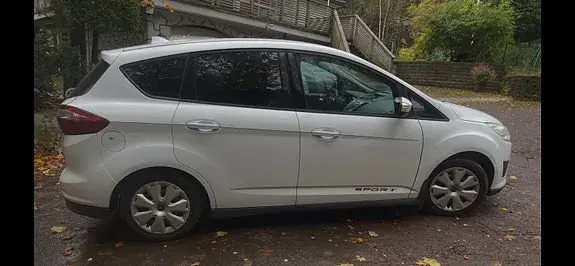 Ford C-Max 2011 photo 4