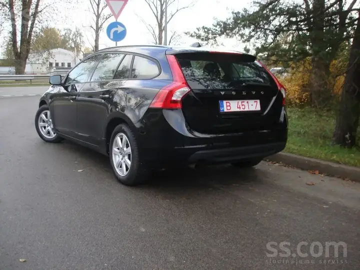 Volvo V60 2011 photo 4