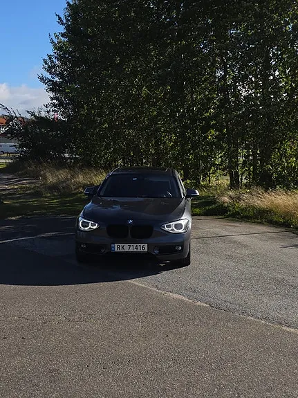 BMW 116D 2011 photo 2