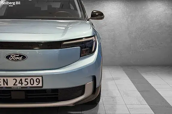Ford Explorer 2025 photo 4