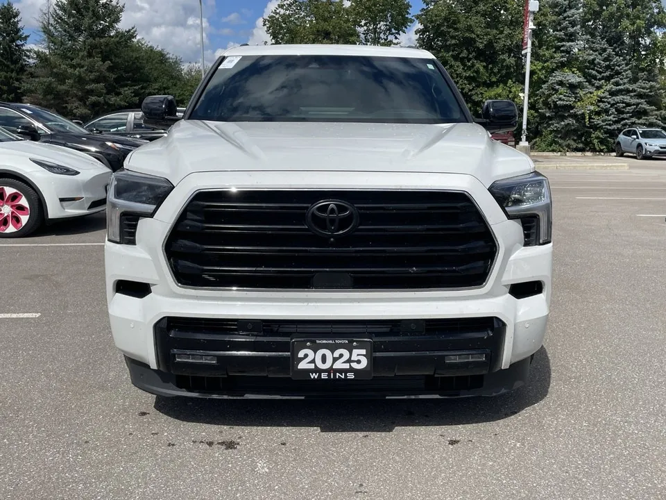 Toyota Sequoia 2025 photo 3