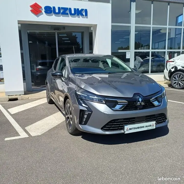 Mitsubishi Colt 2025 photo 3