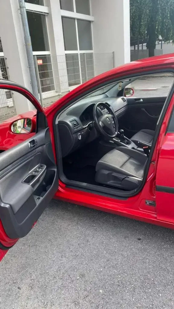 Volkswagen Golf 2004 photo 2