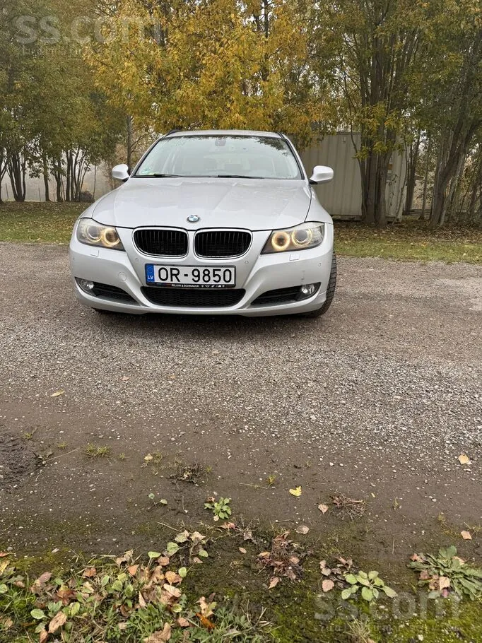 BMW 320
