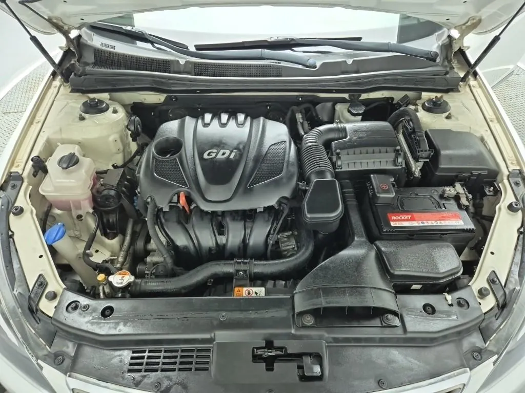 Kia K7 2012 photo 5