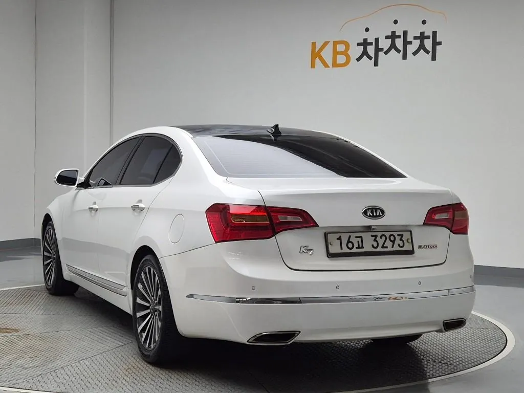 Kia K7 2012 photo 2