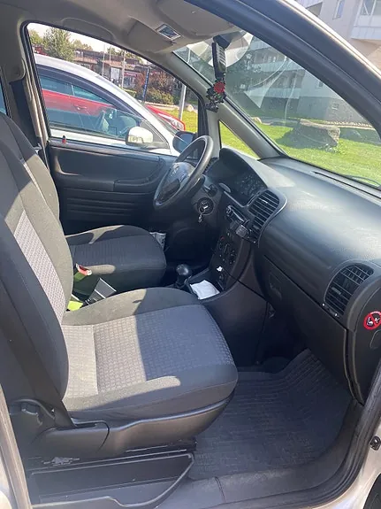 Opel Zafira 2003 photo 4