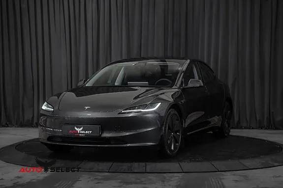 Tesla Model 3 2024 photo 5