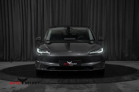 Tesla Model 3 2024 photo 4
