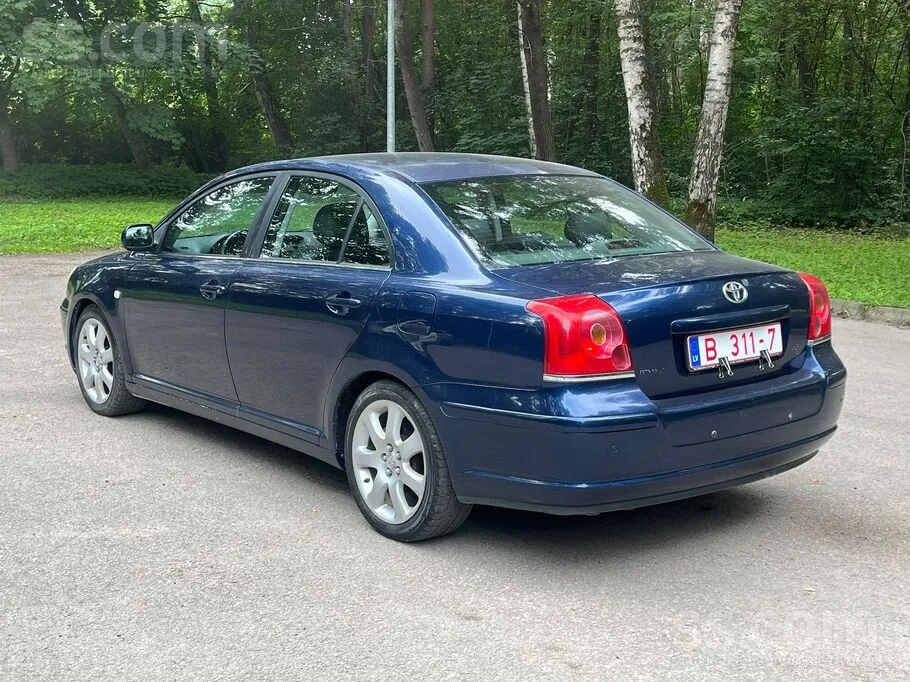 Toyota Avensis 2003 photo 3