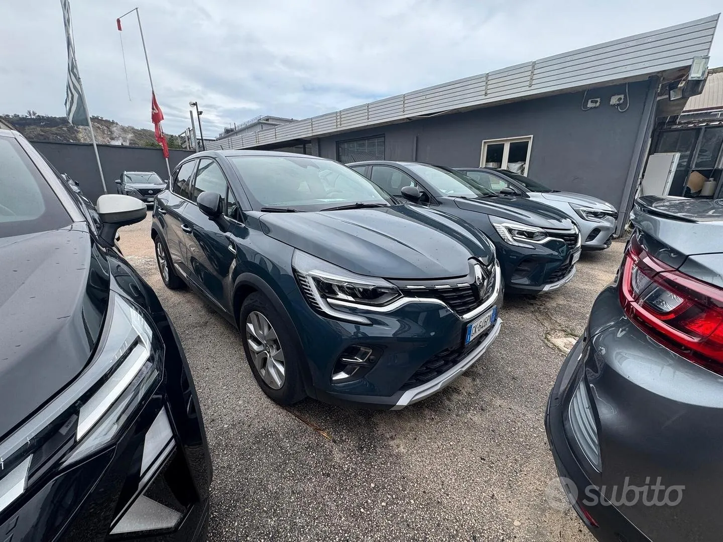 Renault Captur 2022 photo 2